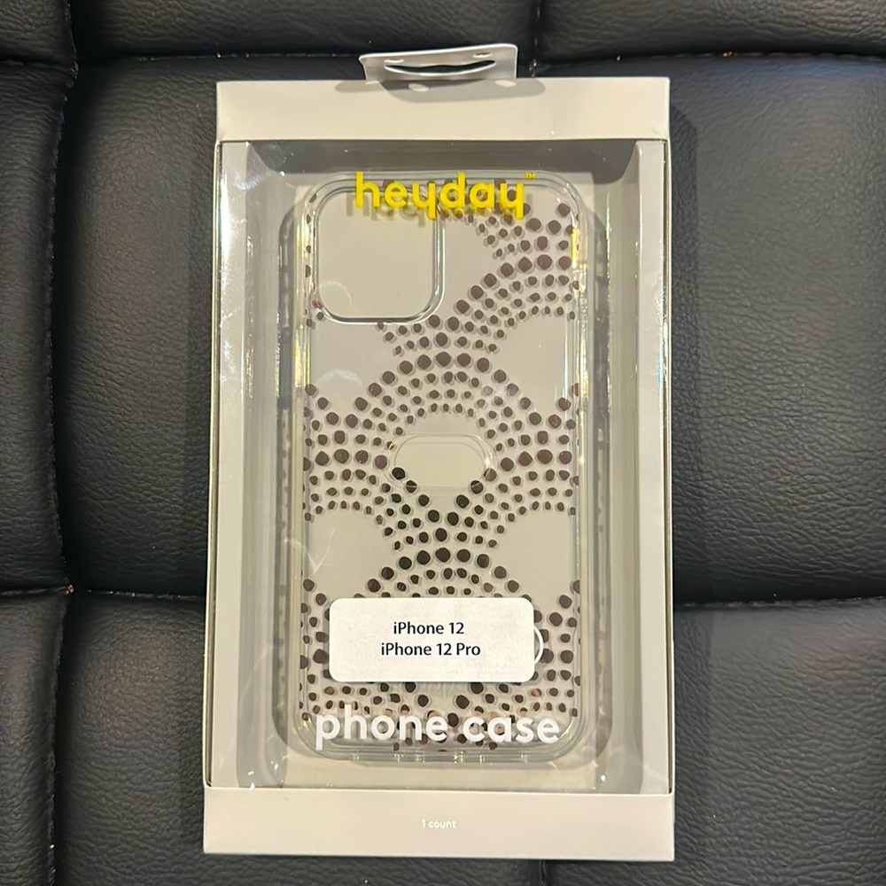 iPhone 12/12 Pro phone case. BRAND NEW.